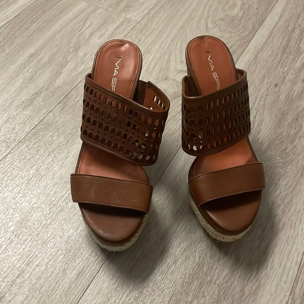 Via spiga brown leather double strap platform wedges 1.5” platform 4.5” heel